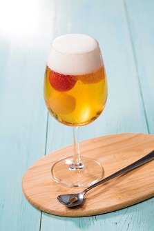 オープンイノベーションで「BEER DROPS」を開発 新たな体験価値を創出し、若年層にビールの魅力をアピール!
